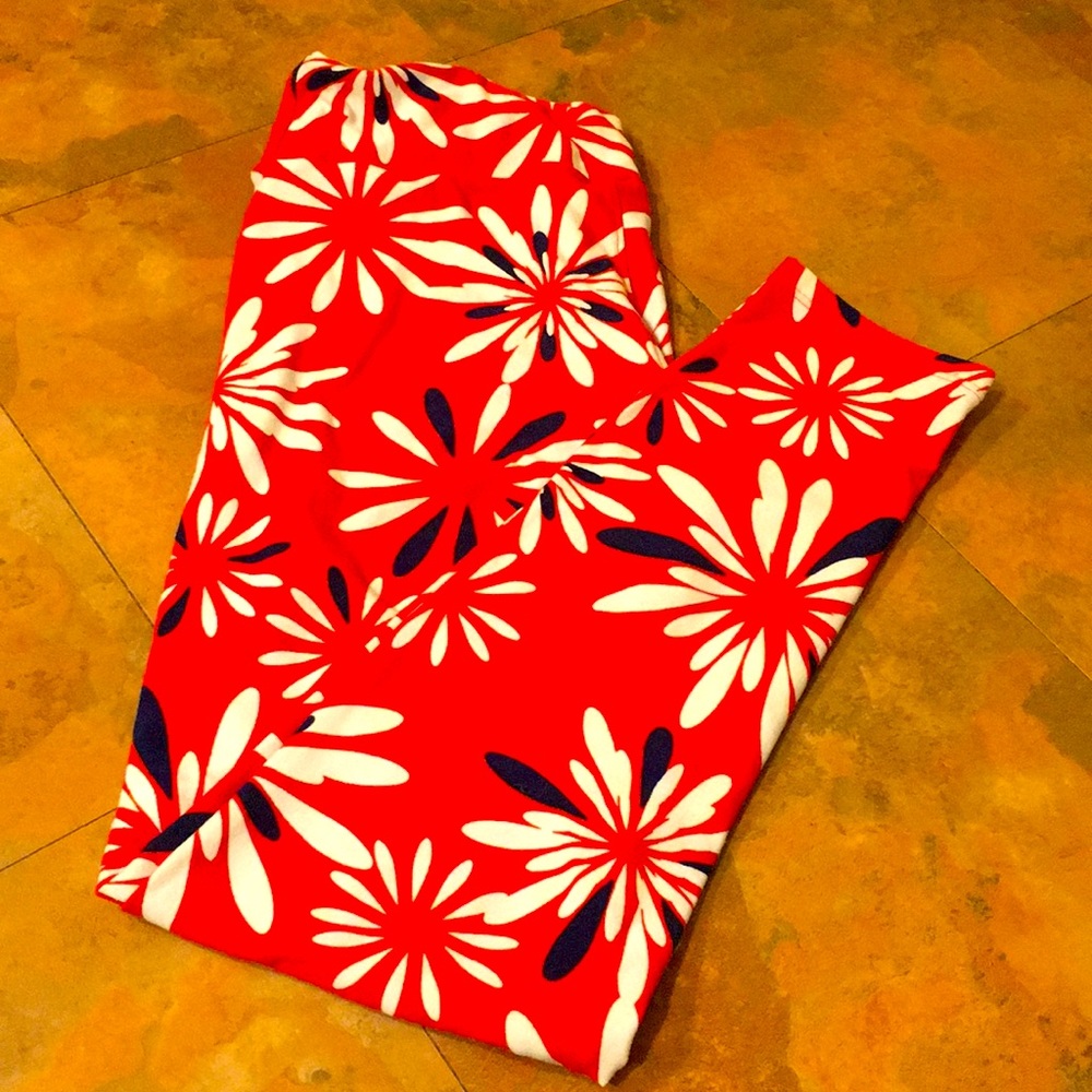 LuLaRoe 4th of July fireworks leggings